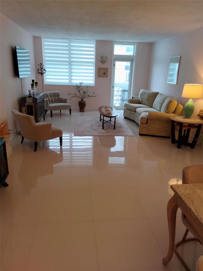 Foto del edificio - 4250 Galt Ocean Dr