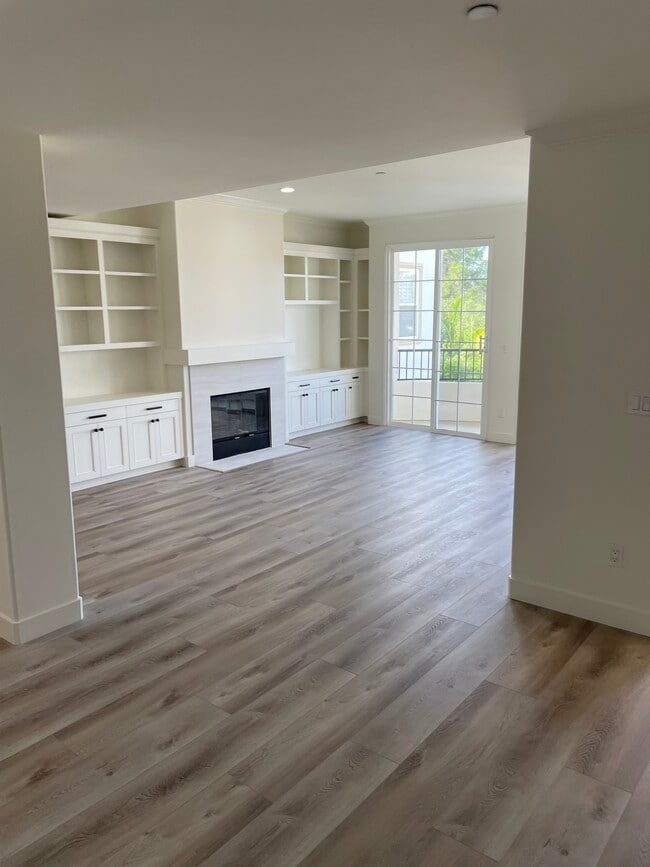 Living Room - 1158 Wellesley Ave