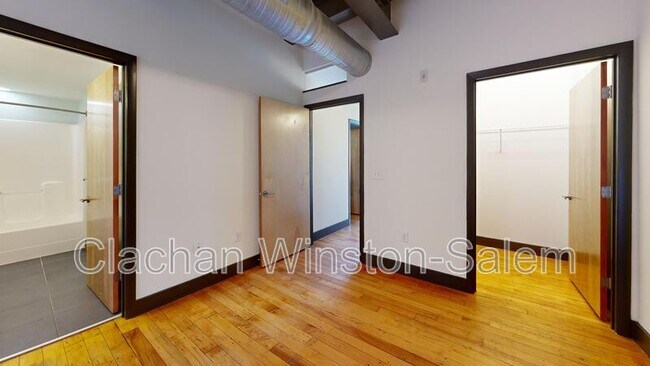 Foto del edificio - 101 E. Sixth St.
