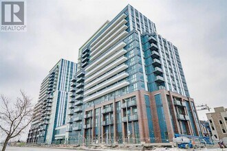 Building Photo - 10 Honeycrisp Cres