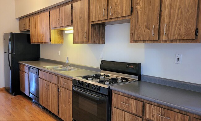 Foto del edificio - 1022 N Oakley Blvd