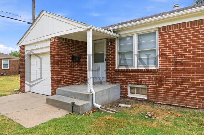 Foto del edificio - 374 N Hillcrest St