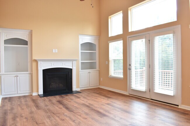 Cuarto familiar - 892 Queen City Cres