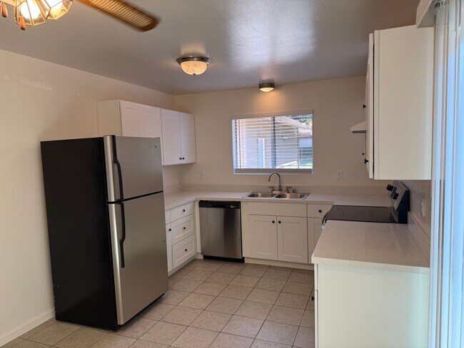 Foto del edificio - Blossom Valley Duplex