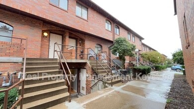 Building Photo - 3249 Kennett Sq