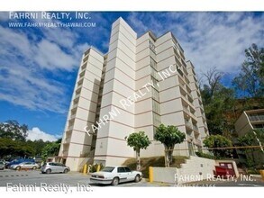 Building Photo - 95-061 Waikalani Dr