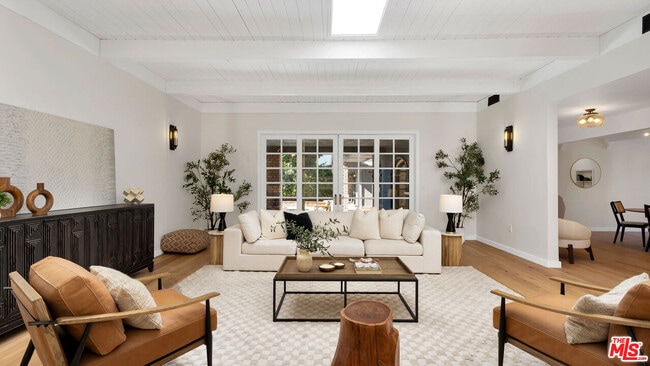 Foto del edificio - 4559 Morella Ave