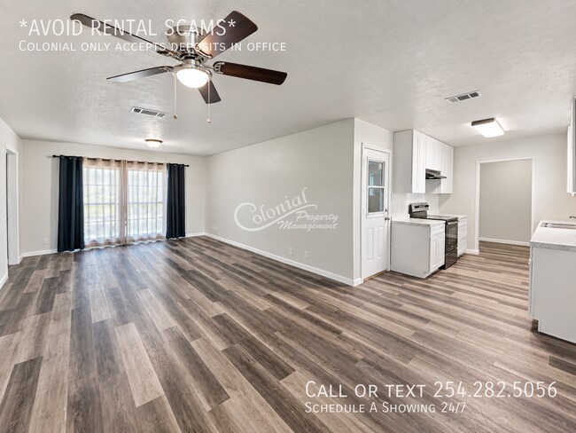 Building Photo - 3306 Shady Hill Dr