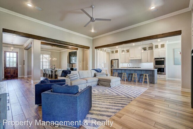 Building Photo - 4 br, 4.5 bath House - 2377 NW 220th Ter