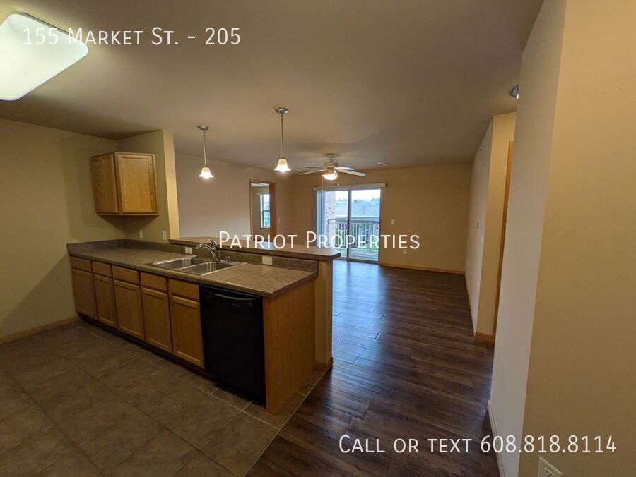 Primary Photo - 155 Market St