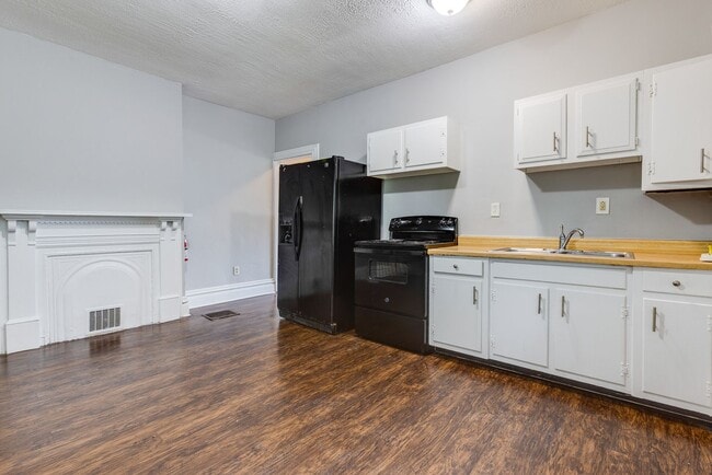 Photo - shad3162-3164 Apartment