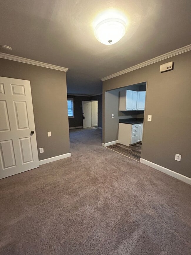 Foto del edificio - Lewis Village Living in the Heart of Augusta Road