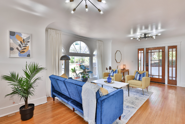 Foto del edificio - 3407 N Mountain View Dr