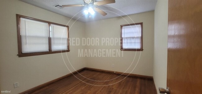 Building Photo - 4 br, 1 bath House - 2851 South Mead Street