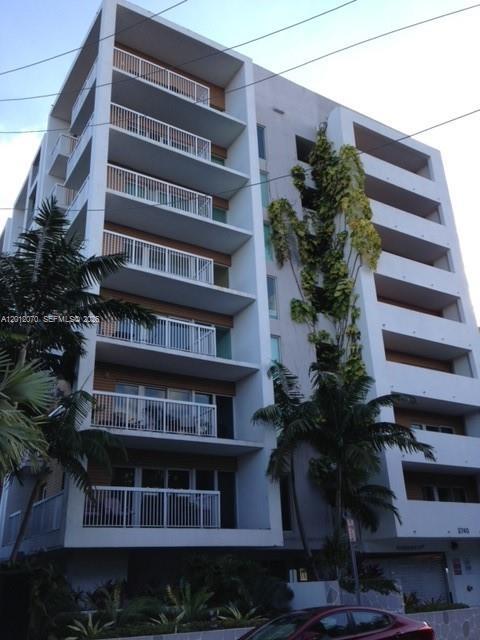 Building Photo - 2740 SW 28th Ter
