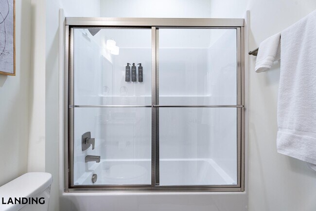 Foto del edificio - 3164 Mulberry Blvd