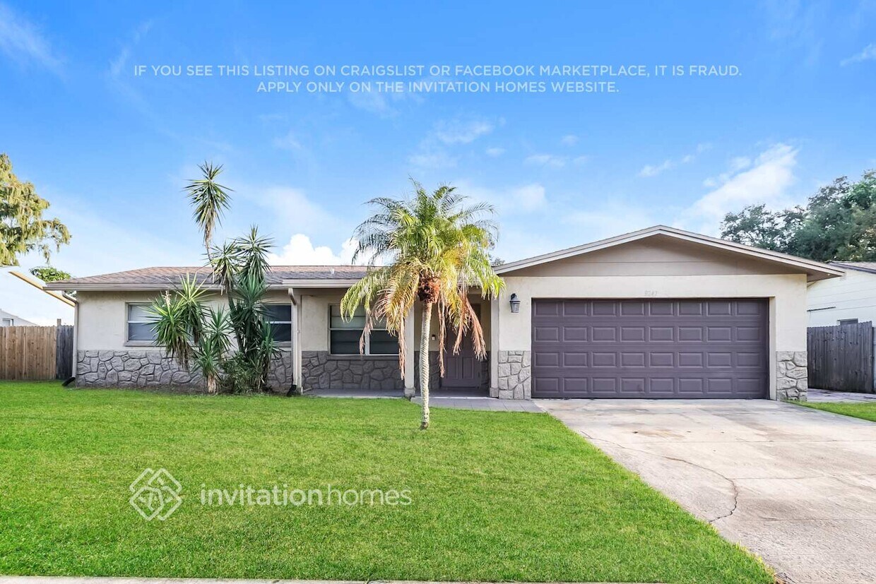 Foto principal - 9247 78th Ave N
