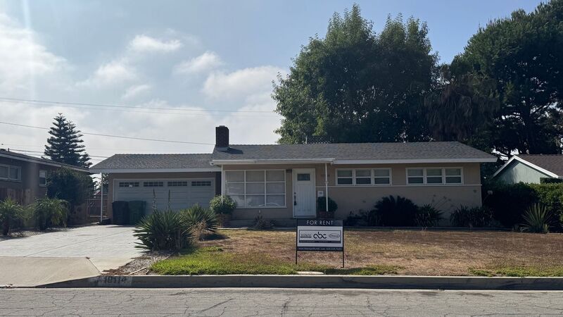 Primary Photo - 19114 Orangepath St W