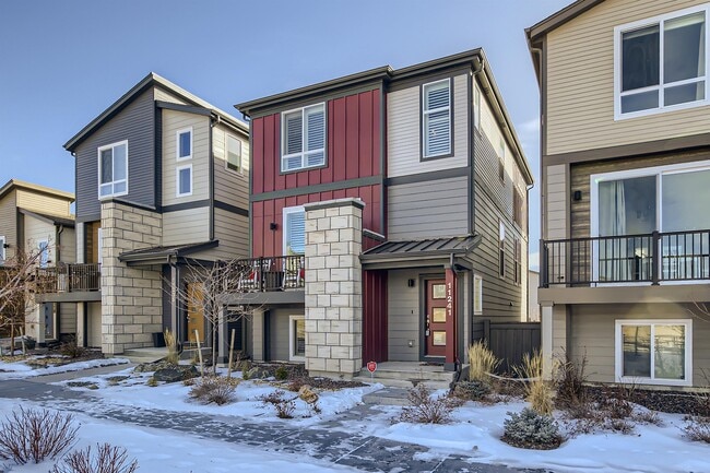 Photo - 11241 Modern Mdw Lp House