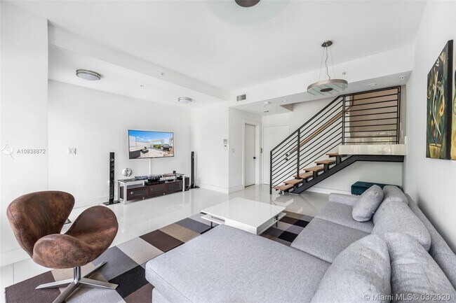 Foto del edificio - 87 N Shore Dr