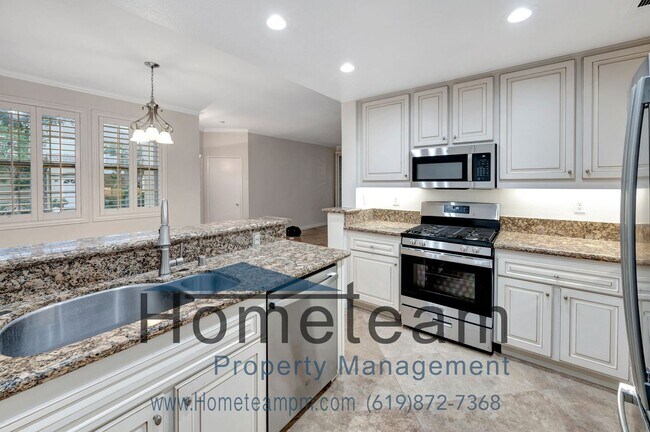 Building Photo - 2 BR / 1.5 BA 1317 Sq ft. Aliso Viejo / *R...