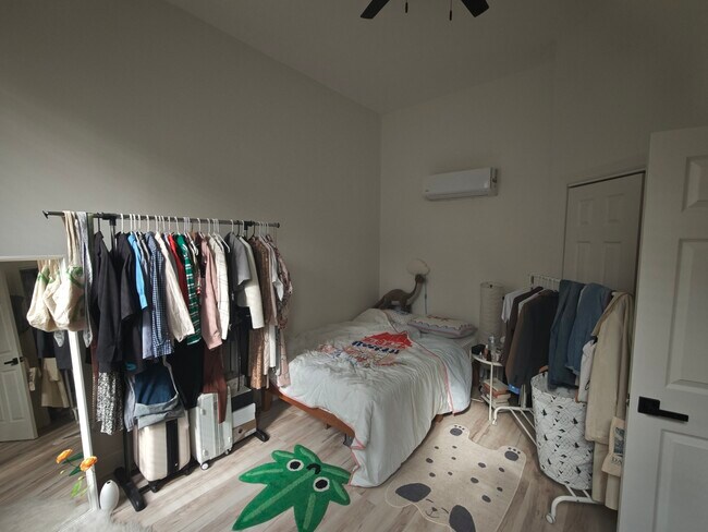 Foto del edificio - 4204 Williamson Pl