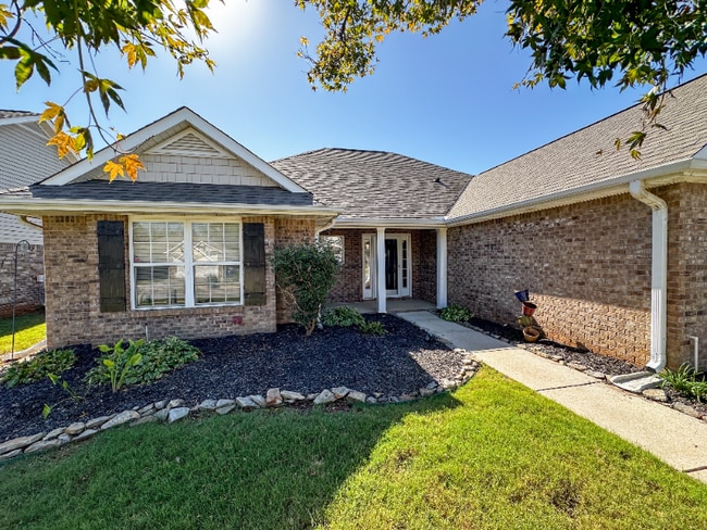 Foto del edificio - 118 Artesian Ln NW