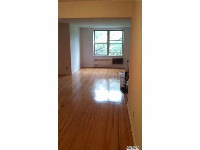 Building Photo - 6622 Fleet St