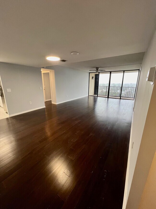 Foto del edificio - 5600 N Flagler Dr