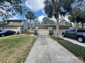 Building Photo - 477 Meadowood Blvd
