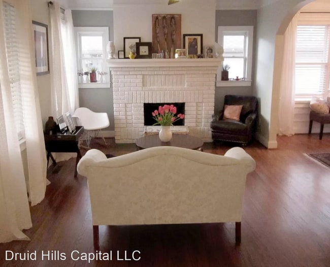 Building Photo - 3 br, 2 bath House - 14 Whitefoord Ave
