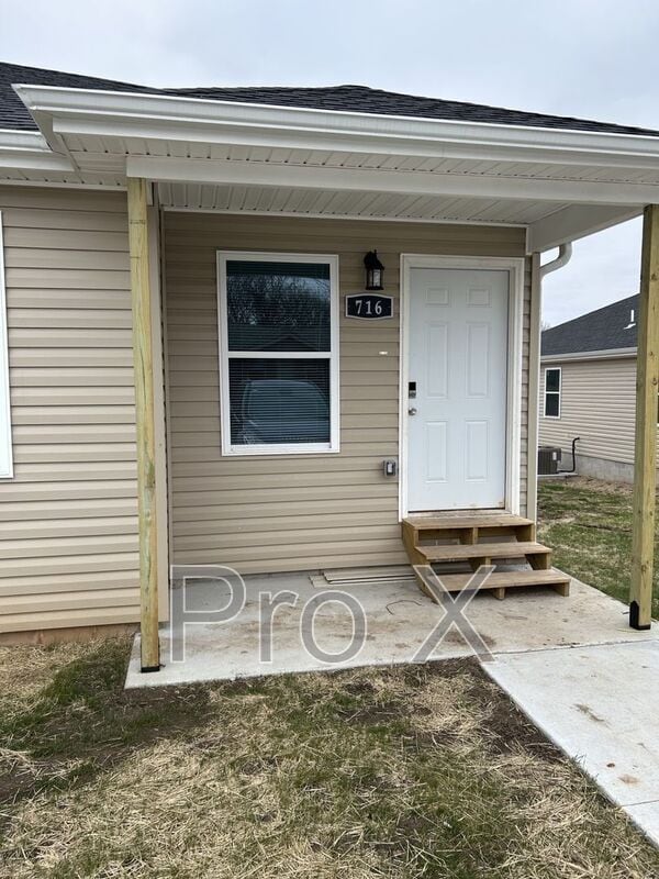 Foto del edificio - 716 Columbus St