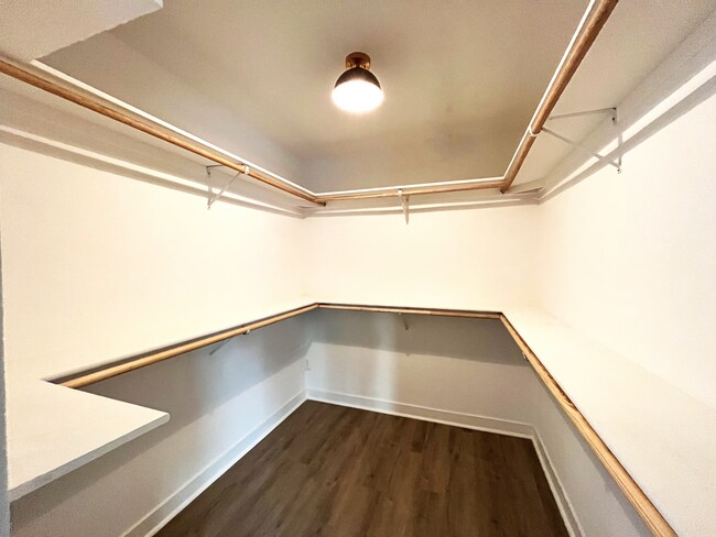 Foto del edificio - 1117 E Nicolet Ave