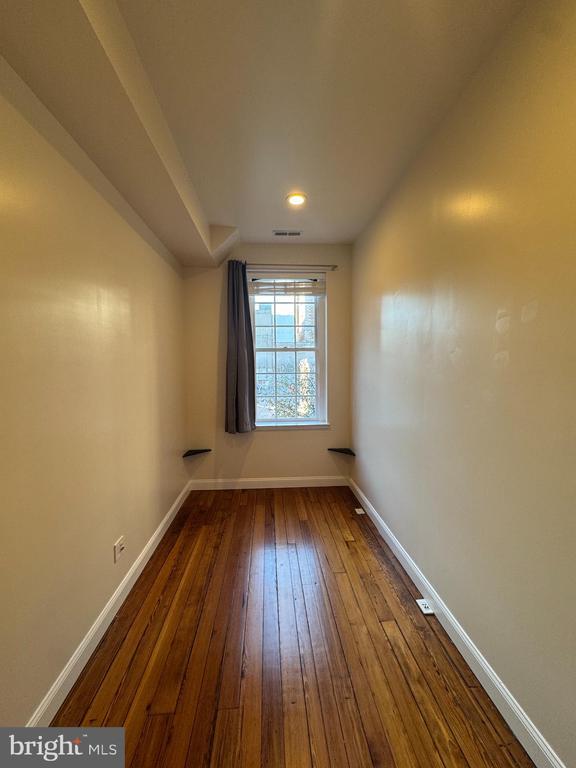 Building Photo - 1029 St Paul St