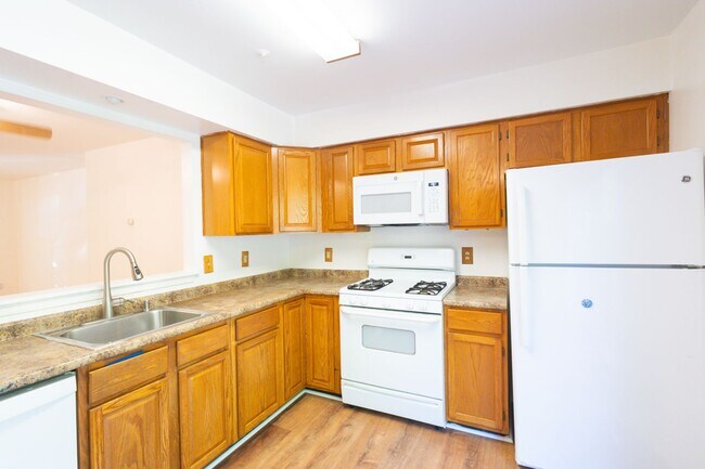 Foto del edificio - Lovely 3 BR/3.5 BA Townhome in Germantown!