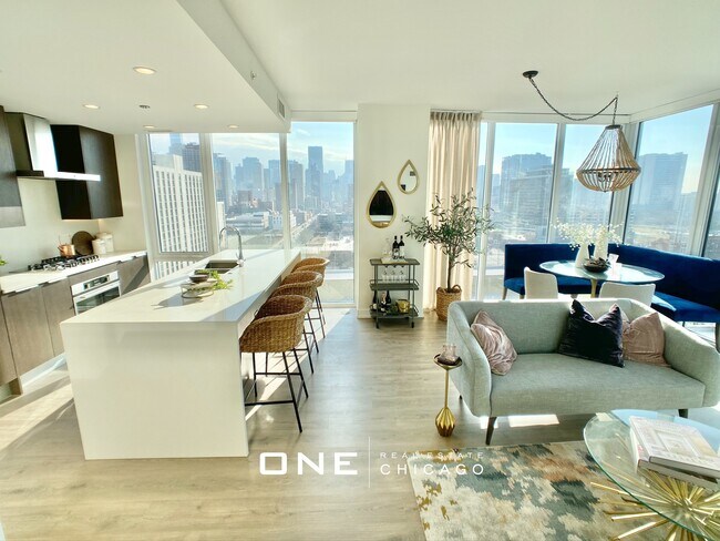 Building Photo - 204 W Hill Unit 7