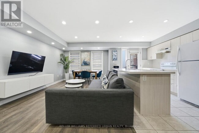 Building Photo - 2355 Sheppard Ave W