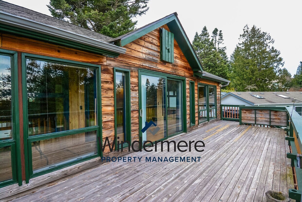 Primary Photo - 3 Bed 2.5 Bath home