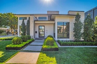 Building Photo - 4826 March Ave