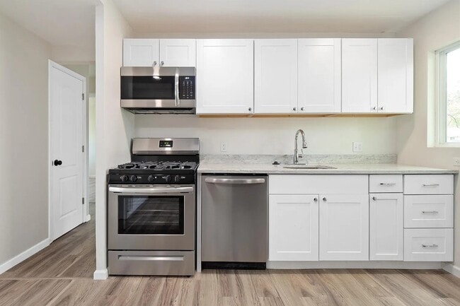 Building Photo - 1240 Mullanphy Ln