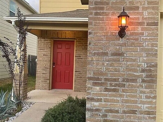 Foto del edificio - 9412 Southwick Dr