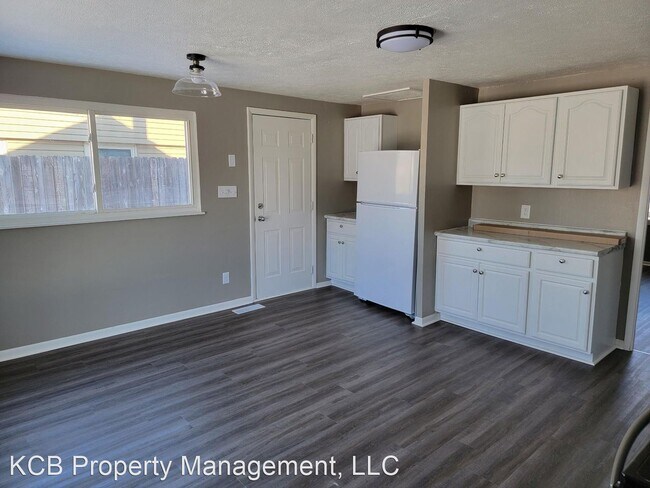 Building Photo - 3 br, 1 bath House - 5801 Council Ring  Bo...