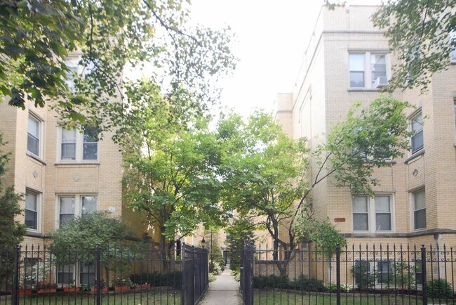 Foto del edificio - 4325 N Francisco Ave