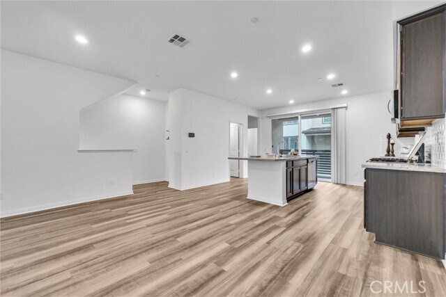 Building Photo - 1138 Tangerine Dr