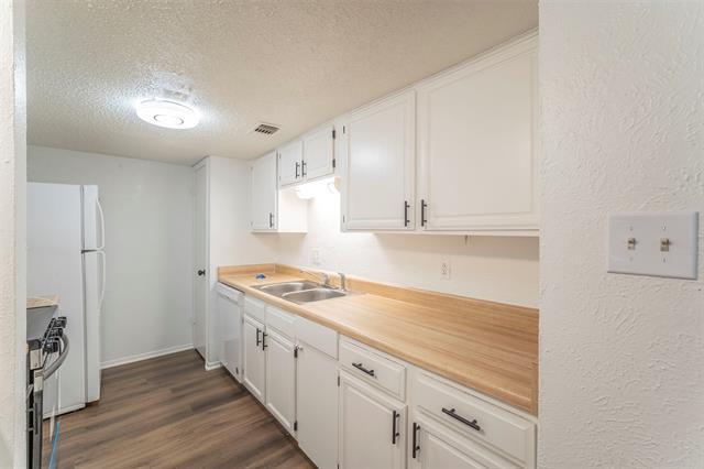 Foto del edificio - 1606 Choteau Cir