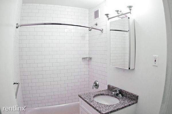 Foto del edificio - 6420 Saunders St