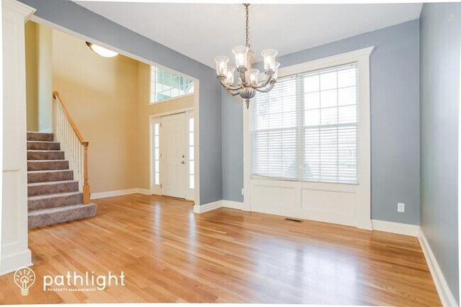 Building Photo - 1172 White Oak Lane, Liberty, MO, 64068