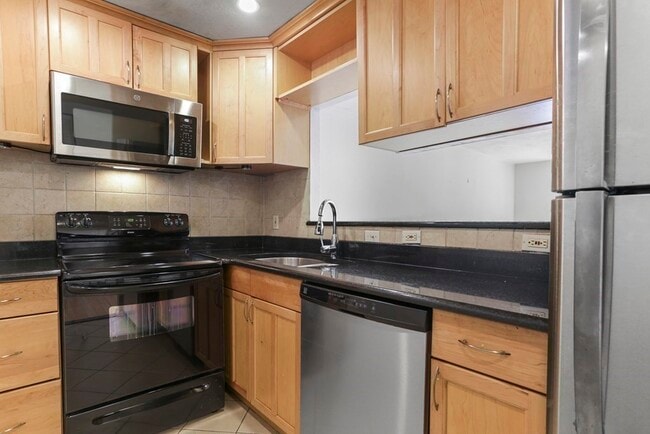 Foto del edificio - 12 Pond Ln