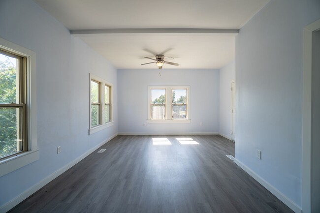 Foto del edificio - * Move-In Special * Comfortable Living: Co...