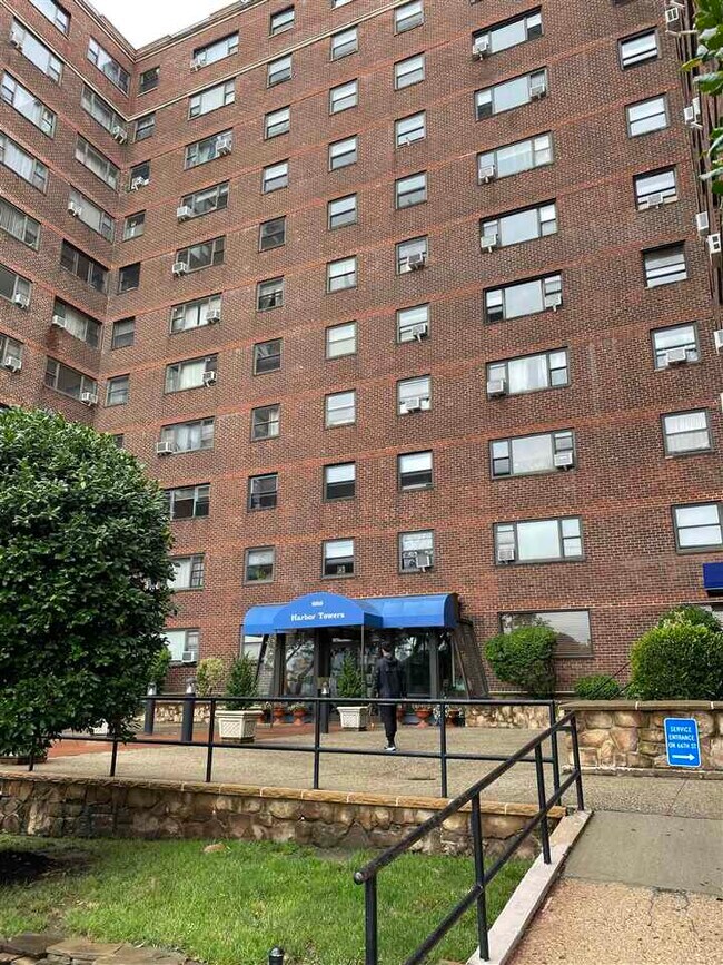 6515 Boulevard E Unit 1L, West New York, NJ 07093 Condo for Rent in